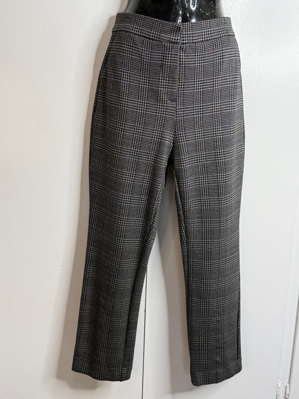 Banana Republic Gray/Black Plaid Women Ankle Trousers SIze 6 - NWOT